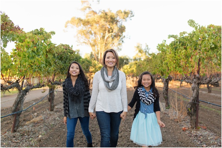 mom walking with her daughters at livermore winery