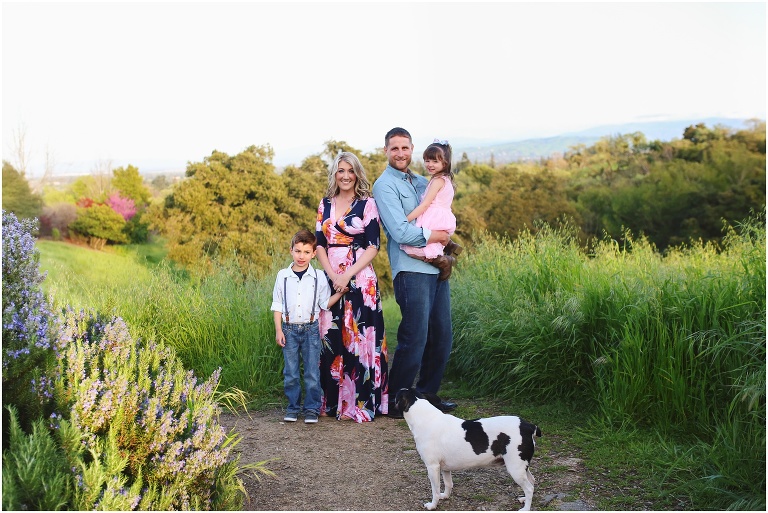 pleasanton family of four pose for family picture